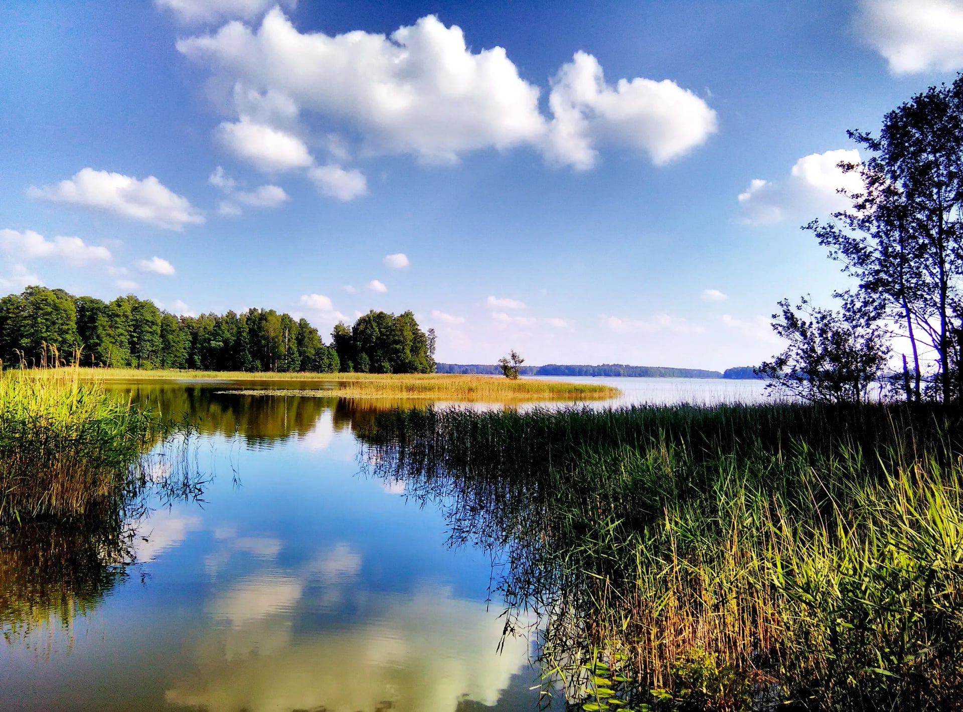 NIERUCHOMOŚCI NA MAZURACH
