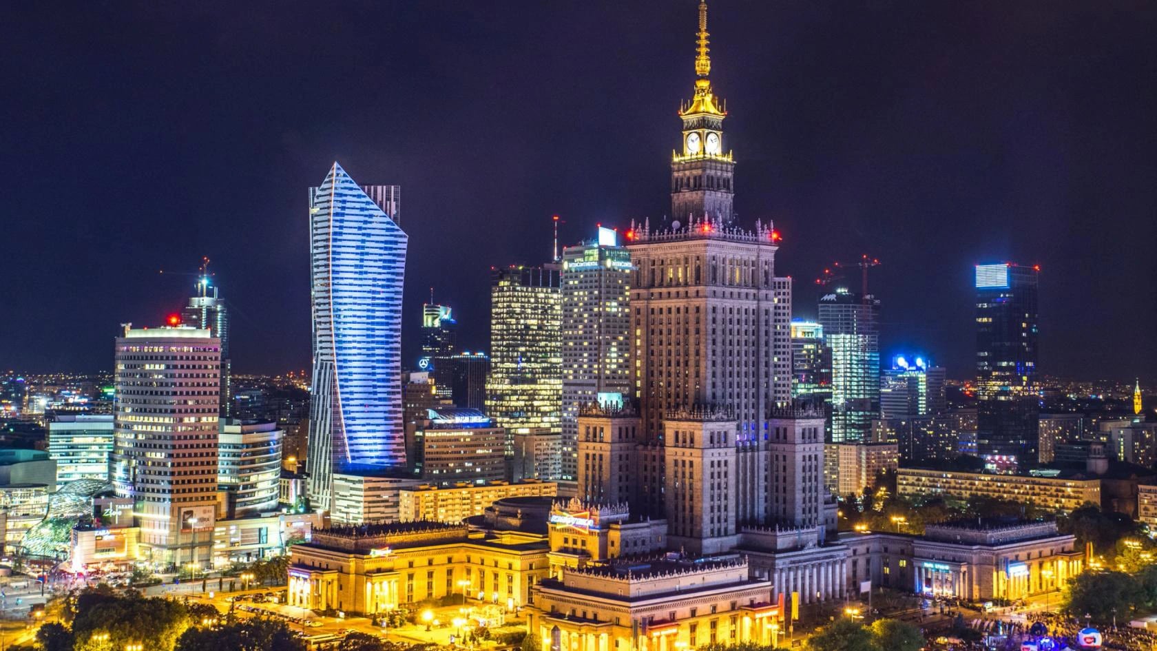 LUKSUSOWE NIERUCHOMOŚCI WARSZAWA